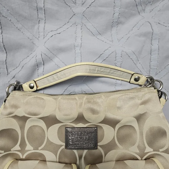 Authentic Coach Signature Poppy Hobo Bag in Cream Beige with Shoulder Strap - Picture 6 of 10